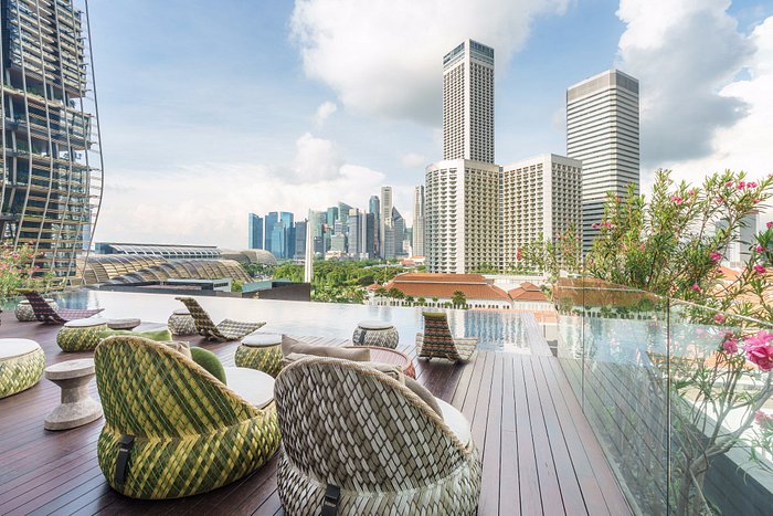 We review Naumi Hotel Singapore, a design-conscious, centrally located stay