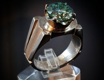 انگشتر نقره لوکس الماس روسی موزانایت