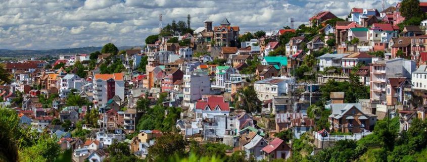 ✔️ مهاجرت کاری به ماداگاسکار  ✔️ مهاجرت به ماداگاسکار  ✔️ سطح درآمد در ماگاسکار  ✔️ اقامت ماداگاسگار  ✔️ میزان مهاجر پذیری کشور ماداگاسکار